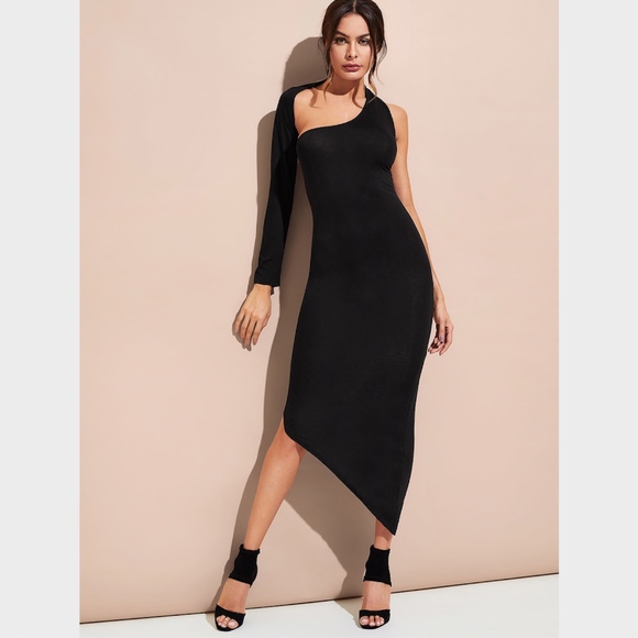 Rouge! Dresses & Skirts - Asymmetric Shoulder and Hem Fitted Maxi Dress